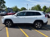 Used 2019 Jeep Cherokee Limited image 6