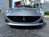 Used 2017 Ferrari California T image 5