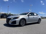 Used 2023 Nissan Altima 2.5 SV image 3