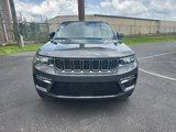Used 2023 Jeep Grand Cherokee Limited image 2