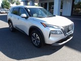 Used 2023 Nissan Rogue SV image 2