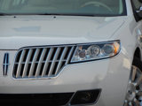 Used 2010 Lincoln MKZ image 4