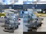 New 2025 Land Rover Defender 110 X-Dynamic SE image 3