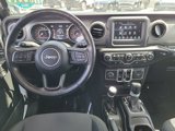Used 2021 Jeep Gladiator Willys image 6