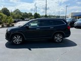 Used 2018 Honda Pilot Touring image 3