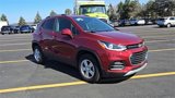 Certified 2022 Chevrolet Trax LT w/ LT Convenience Package image 2