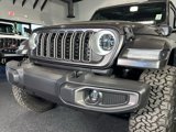 Used 2024 Jeep Wrangler Unlimited image 4