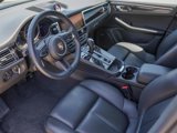 Certified 2022 Porsche Macan image 4