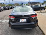 Used 2022 Toyota Corolla LE image 5