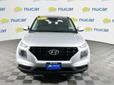 Used 2022 Hyundai Venue SE image 2