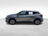 Used 2022 Nissan Kicks SV image 4