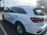 Used 2020 Kia Sorento LX w/ LX I4 Convenience Package image 3
