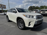 Used 2018 Toyota Highlander XLE image 2