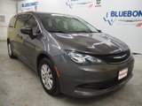 Certified 2020 Chrysler Voyager L image 4