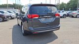 Used 2020 Chrysler Pacifica Touring-L image 6