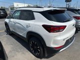 Used 2021 Chevrolet TrailBlazer LT w/ Sun and Liftgate Package image 3