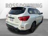 Used 2018 Nissan Pathfinder Platinum image 4