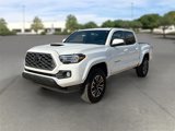 Used 2022 Toyota Tacoma TRD Off-Road image 3