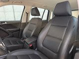 Used 2017 Volkswagen Tiguan S image 4