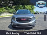 Used 2019 GMC Terrain SLE w/ Driver Convenience Package image 2