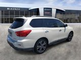 Used 2017 Nissan Pathfinder Platinum image 4