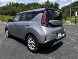 Used 2023 Kia Soul LX w/ LX Technology Package image 3