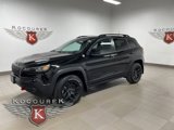 Used 2022 Jeep Cherokee Trailhawk image 3