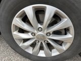 Used 2018 Chrysler Pacifica Touring-L image 6