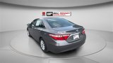 Used 2015 Toyota Camry LE image 3