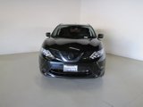Used 2019 Nissan Rogue Sport SV image 2