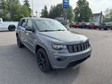 Used 2021 Jeep Grand Cherokee Laredo X image 2