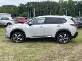 Used 2021 Nissan Rogue Platinum image 2