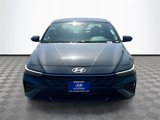 New 2025 Hyundai Elantra Limited image 2