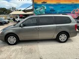 Used 2012 Kia Sedona LX image 2