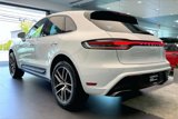 Certified 2025 Porsche Macan image 3