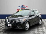 Used 2018 Nissan Kicks S image 3