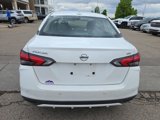 Used 2021 Nissan Versa SV image 4