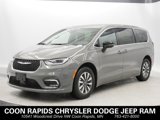 New 2025 Chrysler Pacifica Select image 1