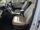 Used 2022 Ford Explorer Limited w/ Equipment Group 301A image 3