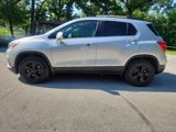 Used 2019 Chevrolet Trax LT w/ LT Convenience Package image 4