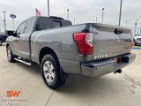 Used 2018 Nissan Titan SV image 5