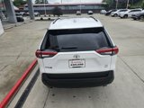 Used 2020 Toyota RAV4 LE image 5