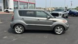 Used 2011 Kia Soul + image 2