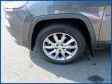 Certified 2018 Jeep Cherokee Limited image 4
