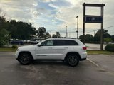 Used 2018 Jeep Grand Cherokee Laredo image 2