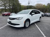 Used 2022 Chrysler Voyager LX image 2