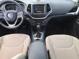 Used 2015 Jeep Cherokee Latitude w/ Comfort/Convenience Group image 3