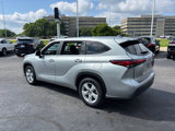 Used 2023 Toyota Highlander FWD image 5