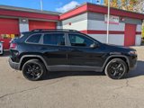 Used 2021 Jeep Cherokee Latitude Plus image 3
