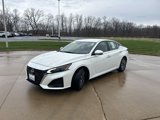 Used 2023 Nissan Altima 2.5 SV image 3